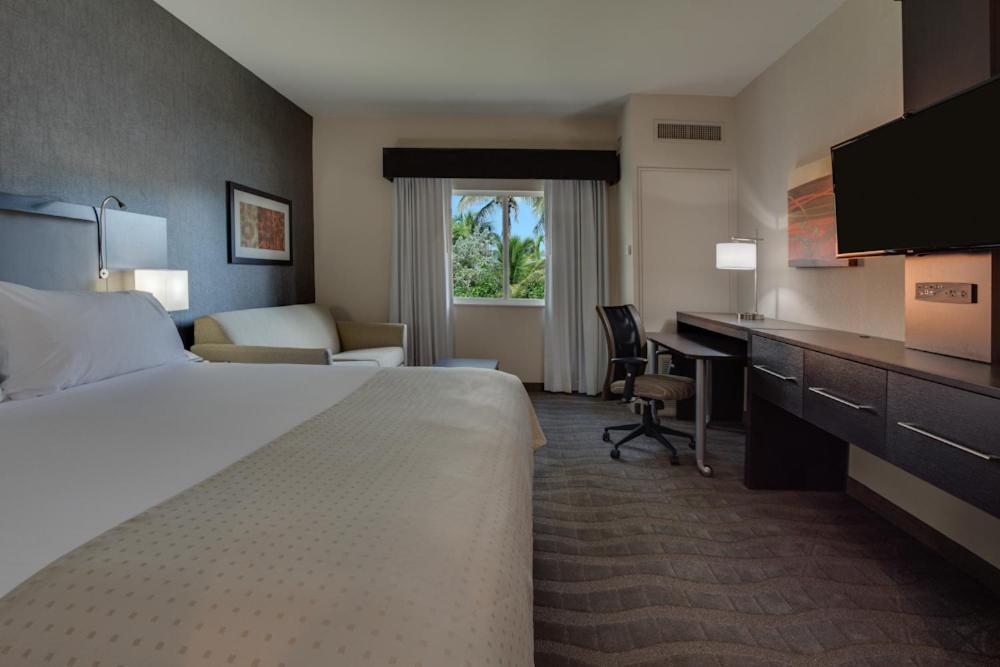 Holiday Inn Express & Suites Naples Downtown - 5Th Avenue By Ihg Luaran gambar