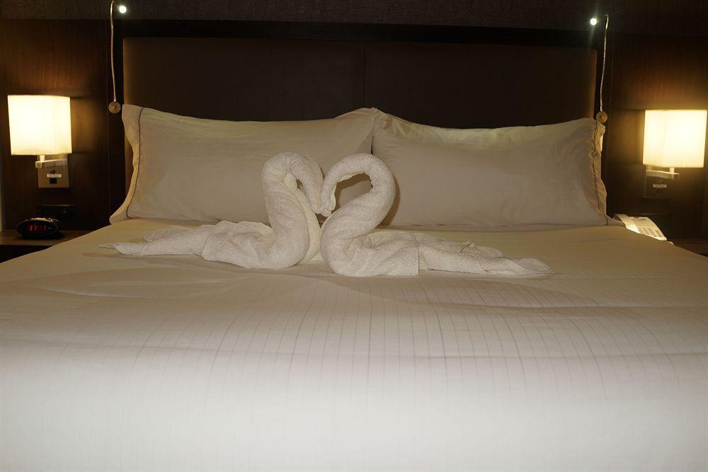 Holiday Inn Express & Suites Naples Downtown - 5Th Avenue By Ihg Luaran gambar