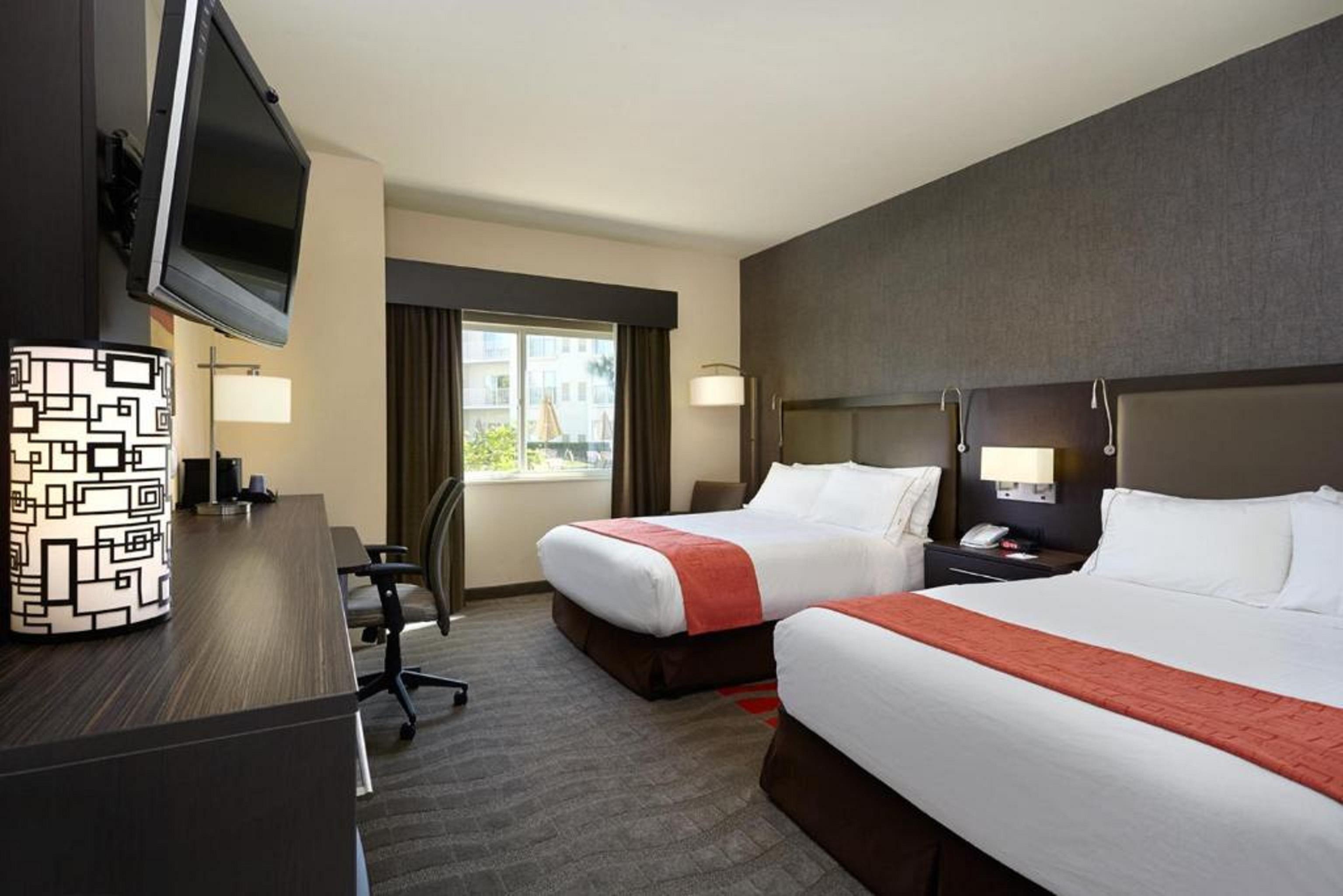 Holiday Inn Express & Suites Naples Downtown - 5Th Avenue By Ihg Luaran gambar