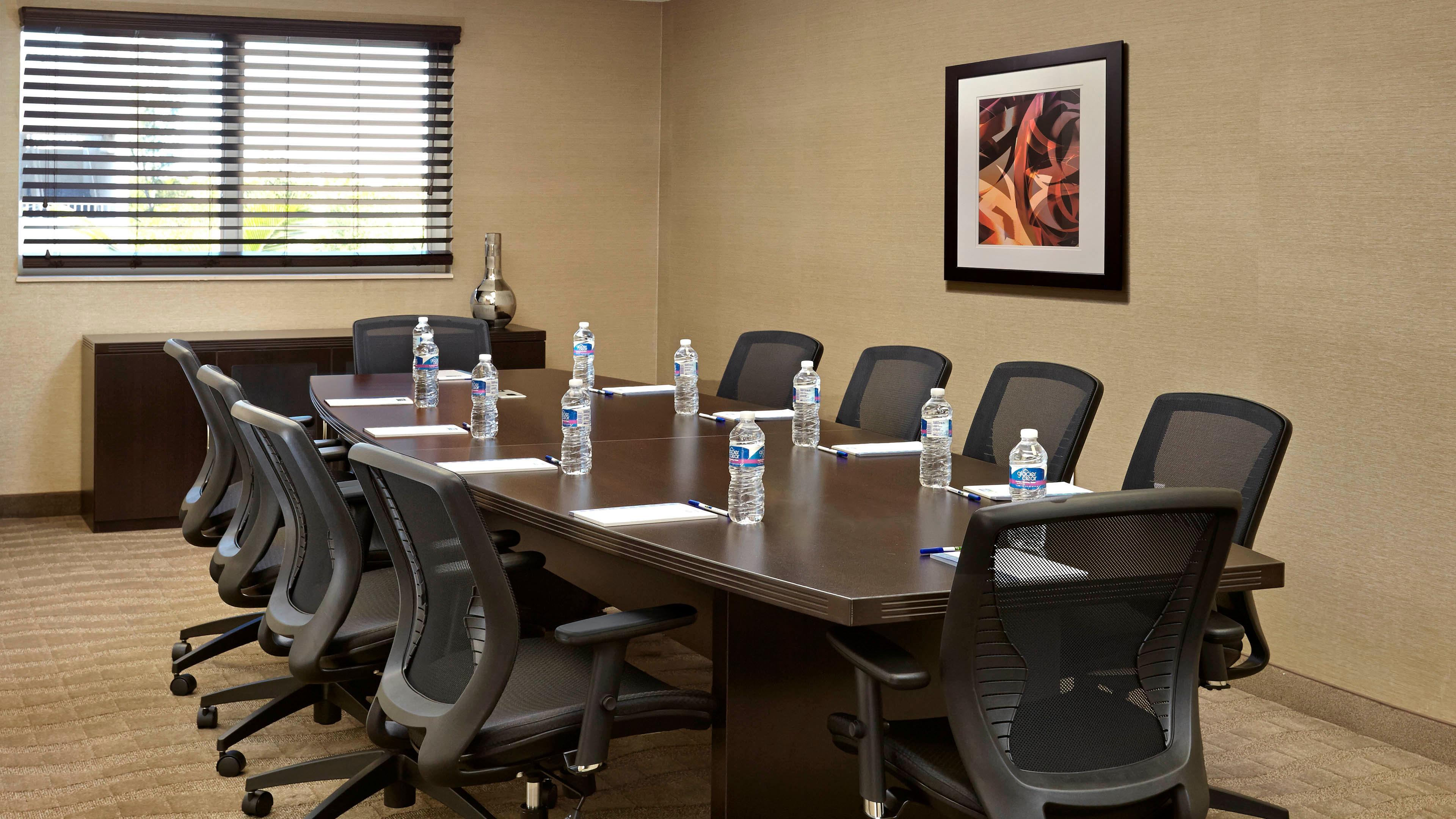 Holiday Inn Express & Suites Naples Downtown - 5Th Avenue By Ihg Luaran gambar