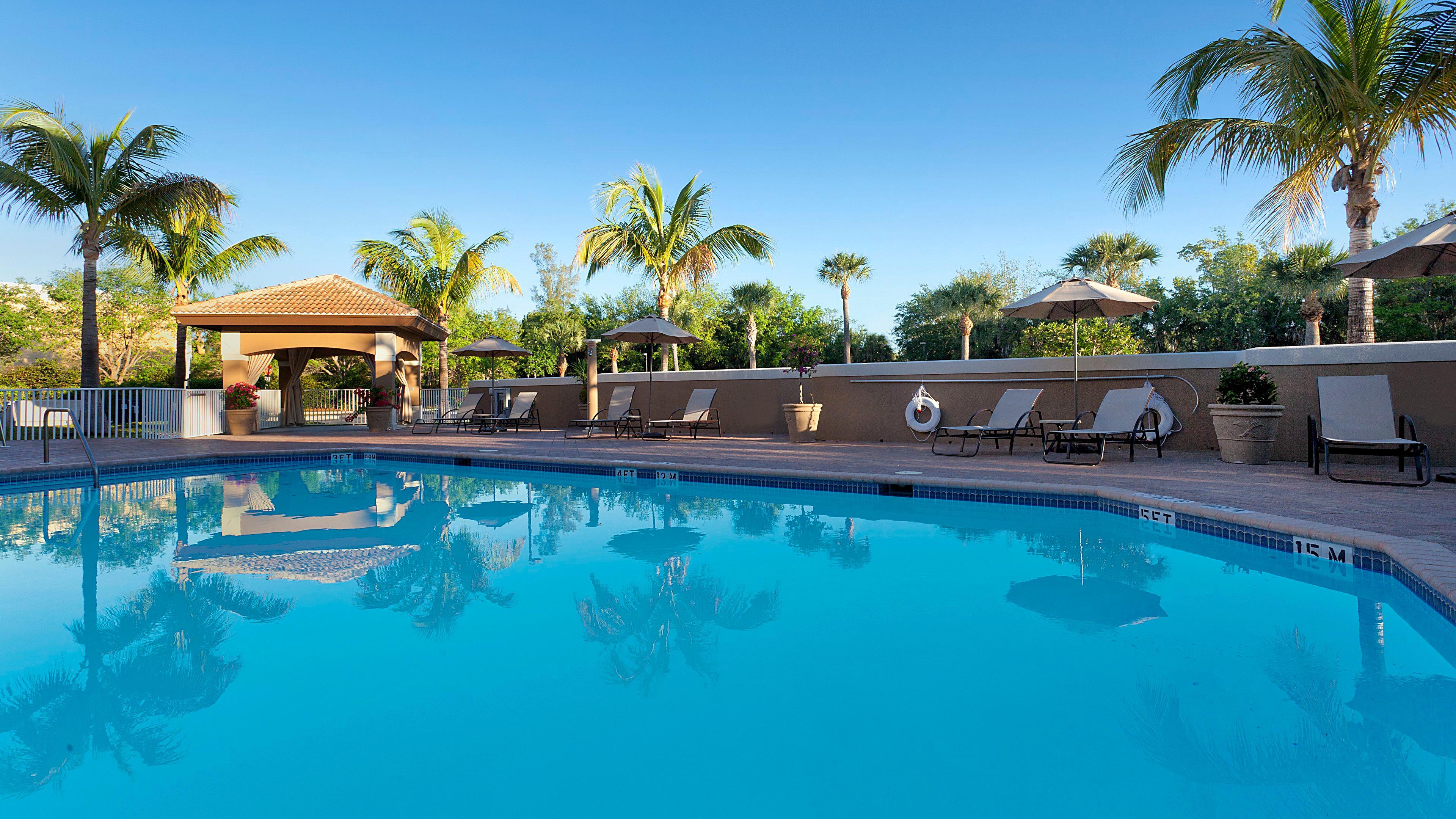 Holiday Inn Express & Suites Naples Downtown - 5Th Avenue By Ihg Luaran gambar