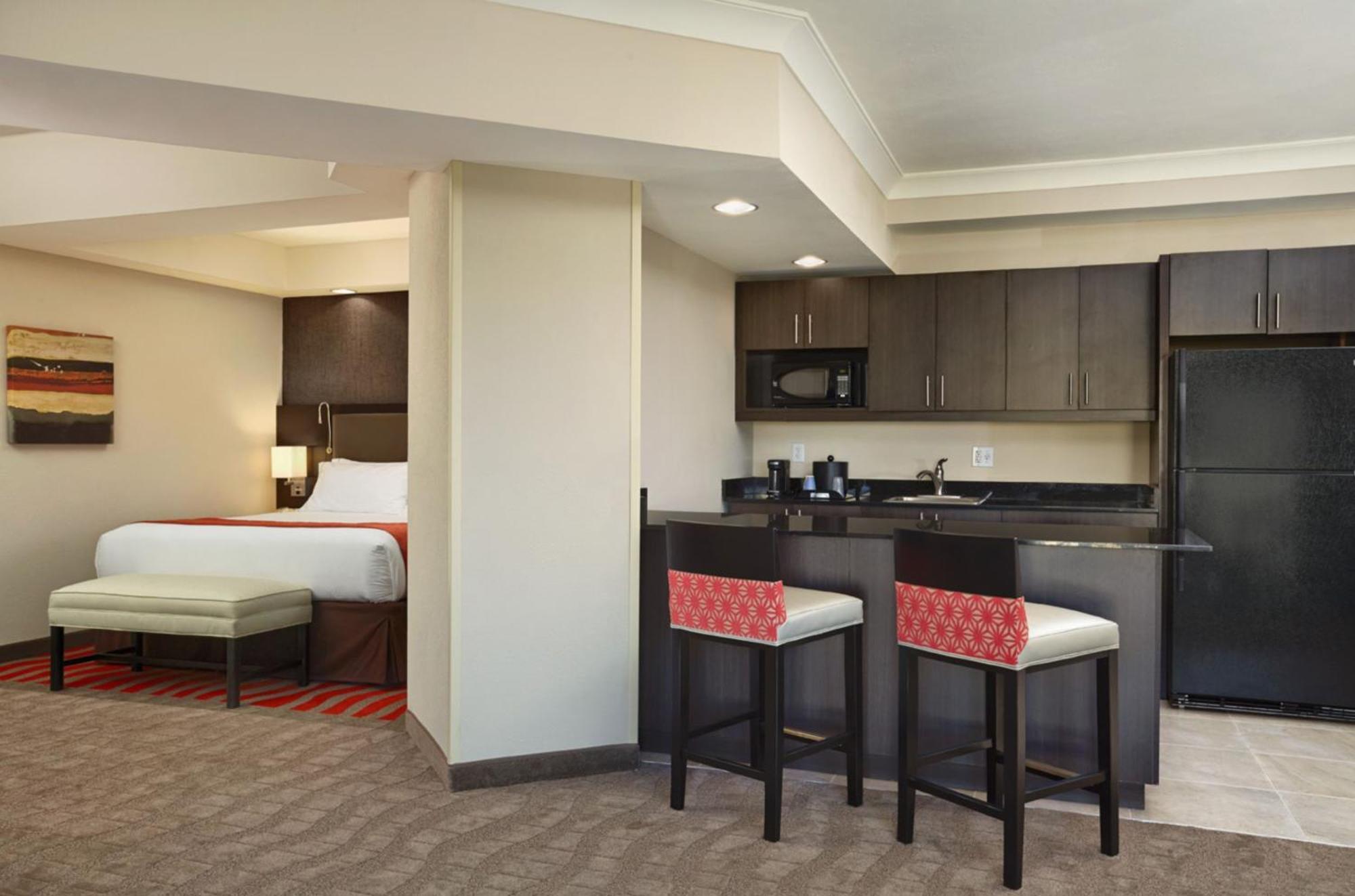 Holiday Inn Express & Suites Naples Downtown - 5Th Avenue By Ihg Luaran gambar